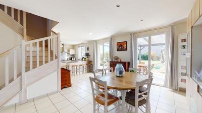 Maison - 110 m² - 5 pièces