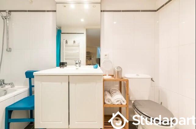 Chambre - 12 m² - 1 pièce