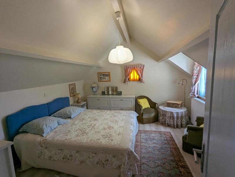 Maison - 150 m² - 8 pièces