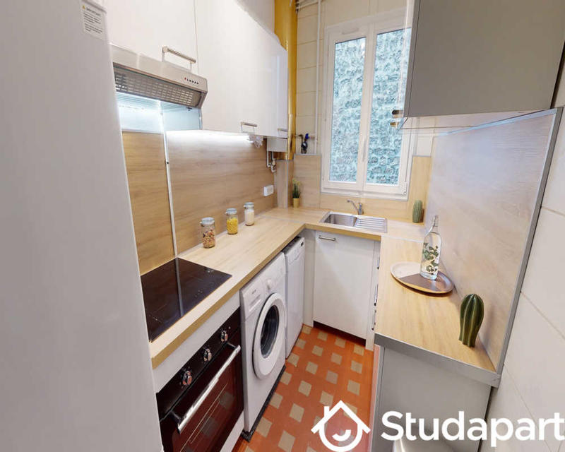 Chambre - 70 m² - 1 pièce