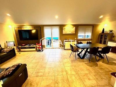 Maison - 183 m² - 7 pièces