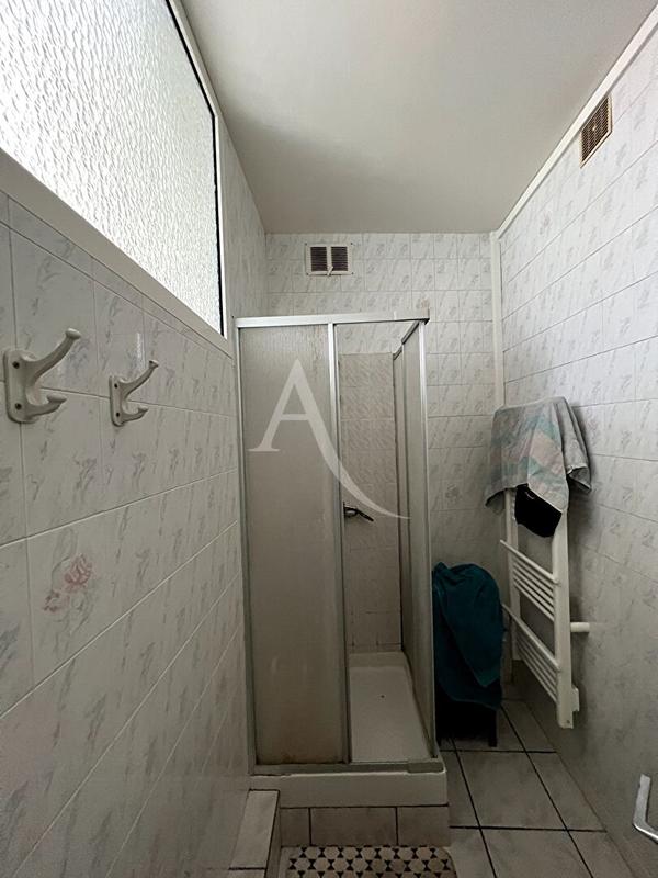 Appartement - 64 m² - 2 pièces