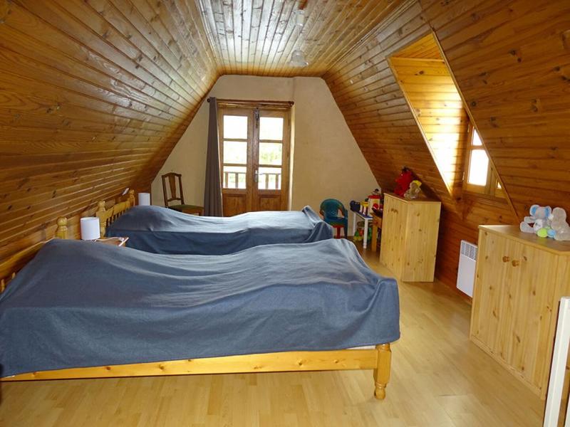 Maison - 210 m² - 8 pièces