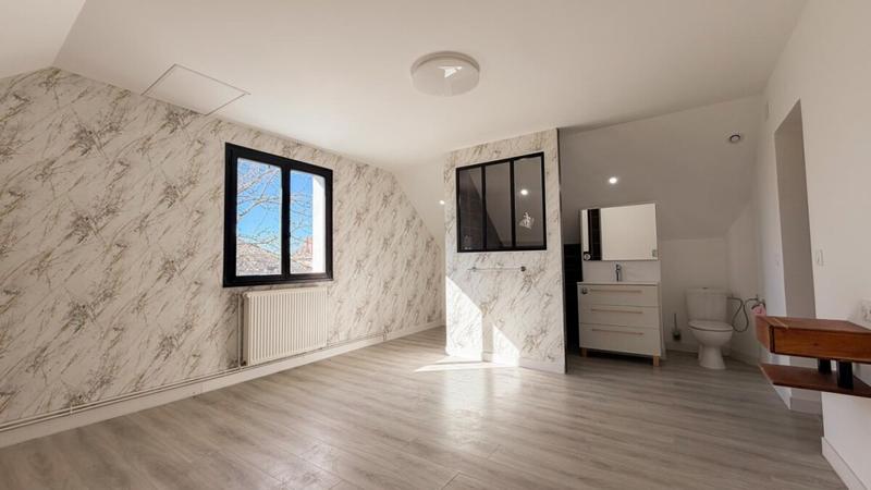 Maison - 193 m² - 9 pièces