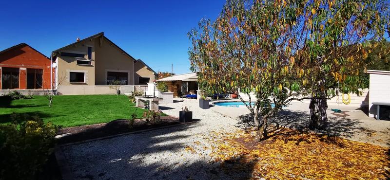 Maison - 284 m² - 10 pièces