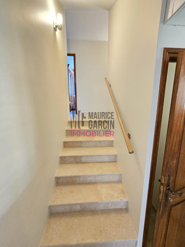 Villa - 179 m² - 6 pièces