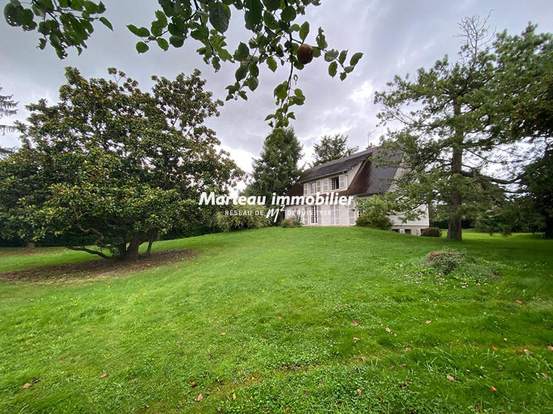 Maison - 215 m² - 8 pièces