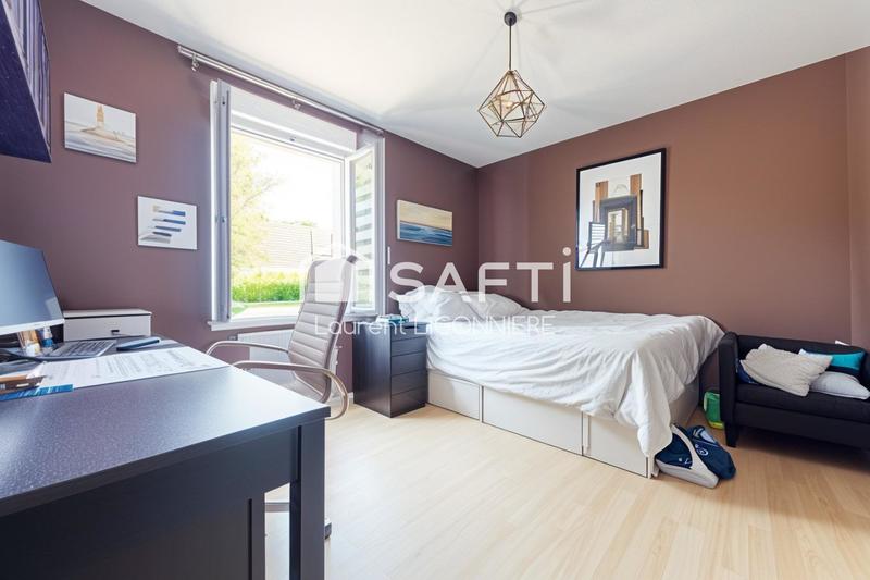 Maison - 180 m² - 7 pièces