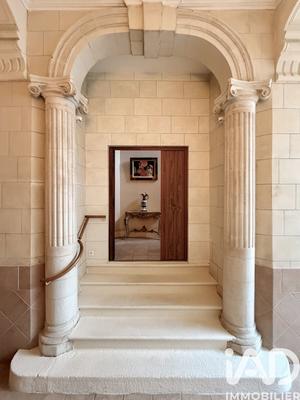 Maison - 246 m² - 6 pièces