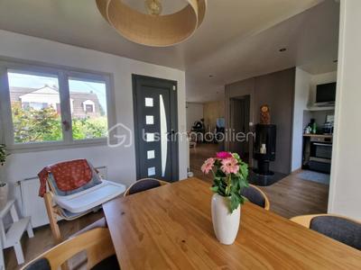 Maison - 93 m² - 4 pièces