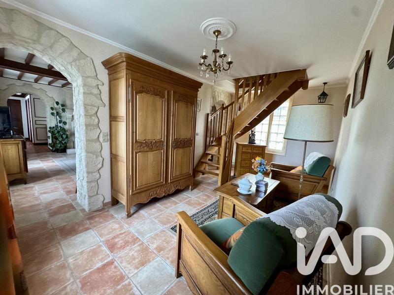 Maison - 216 m² - 7 pièces