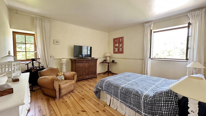 Maison bourgeoise - 400 m² - 10 pièces