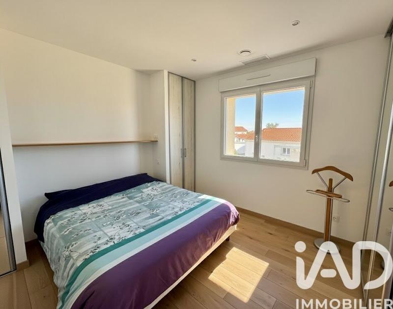 Maison - 231 m² - 9 pièces