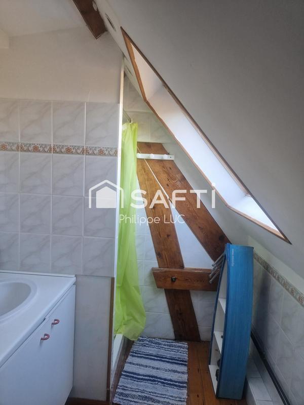 Maison - 212 m² - 12 pièces