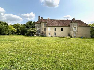 Maison - 484 m² - 12 pièces