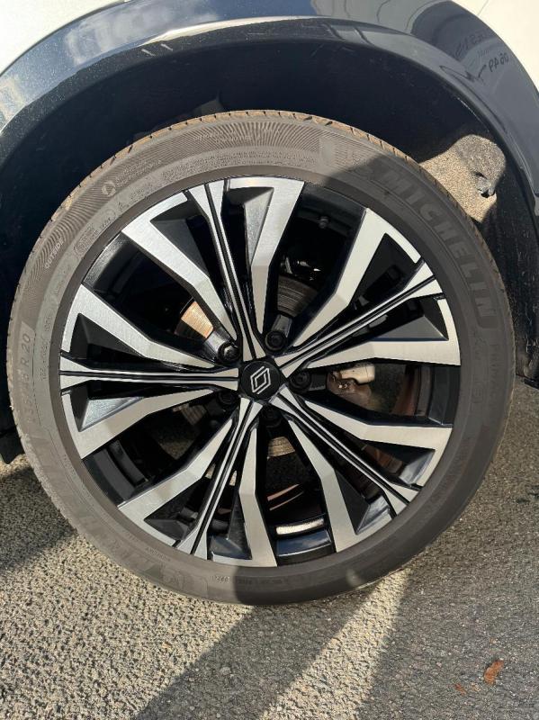 Renault Austral E-Tech hybrid 200 Iconic