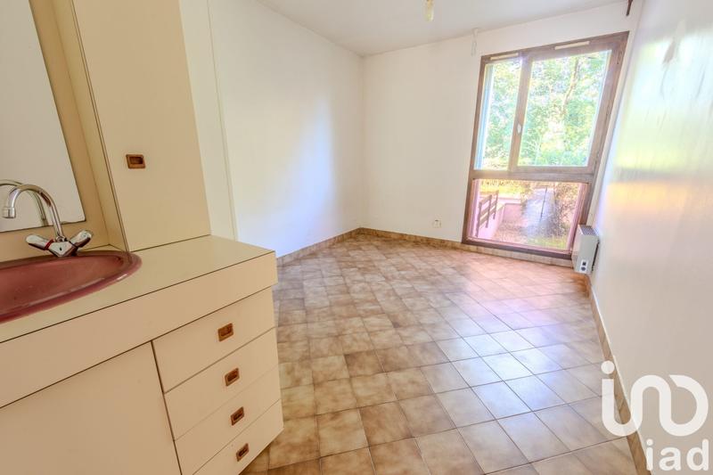 Appartement - 93 m² - 5 pièces