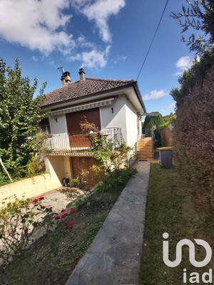 Maison - 85 m² - 5 pièces