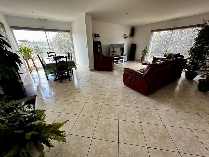 Maison - 165 m² - 5 pièces