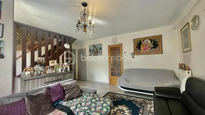 Maison traditionnelle - 97 m² - 5 pièces