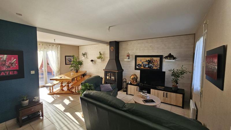 Maison - 96 m² - 4 pièces