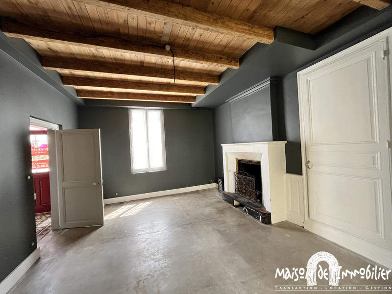 Maison - 200 m² - 6 pièces