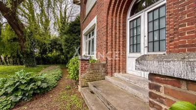 Maison de maîtres - 277 m² - 8 pièces