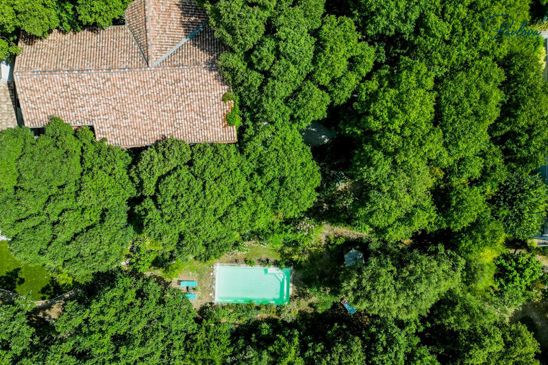 Villa - 220 m² - 7 pièces