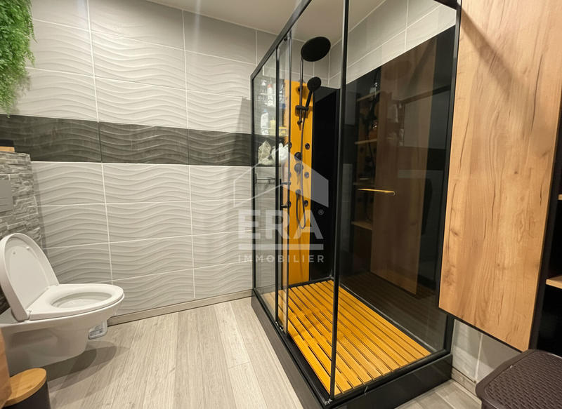 Maison - 90 m² - 3 pièces