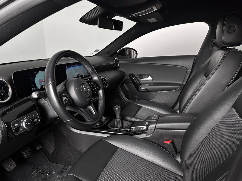 Mercedes Cla Shooting Brake 180d Full Led Cuir Grand Gps Regul Camera Park Assist 1°Main 116ch