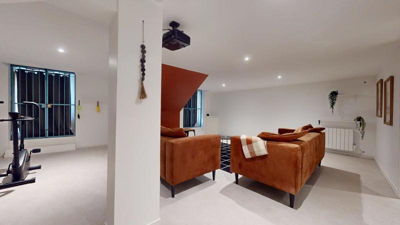 Maison en pierre - 148 m² - 10 pièces