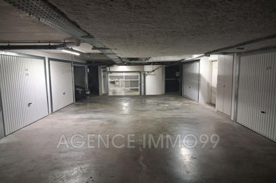 Parking / Garage - 12 m²