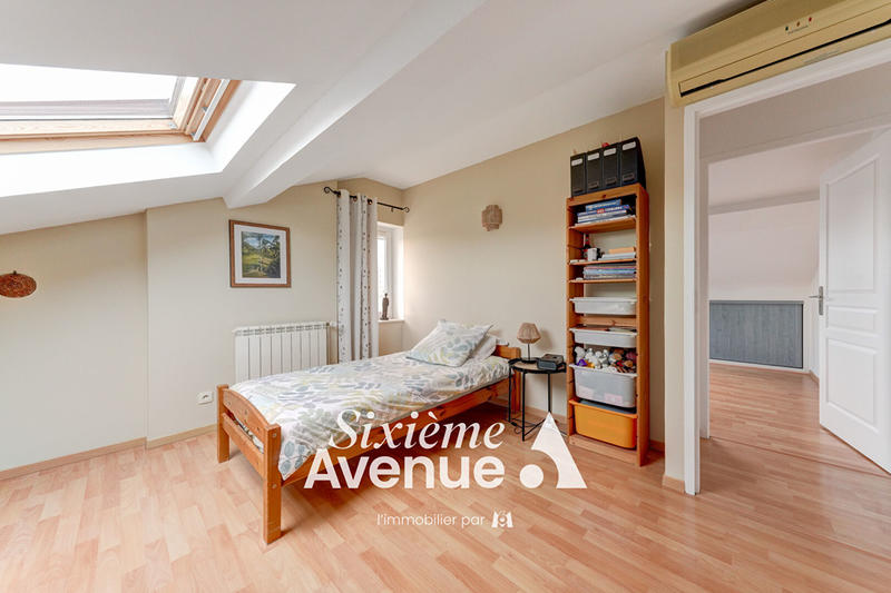 Maison - 151 m² - 6 pièces