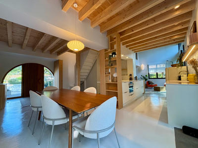 Maison - 162 m² - 6 pièces