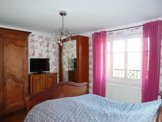 Maison - 205 m² - 8 pièces