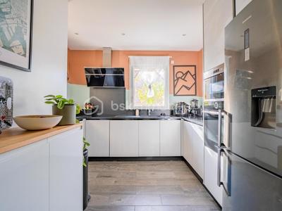 Maison - 130 m² - 5 pièces