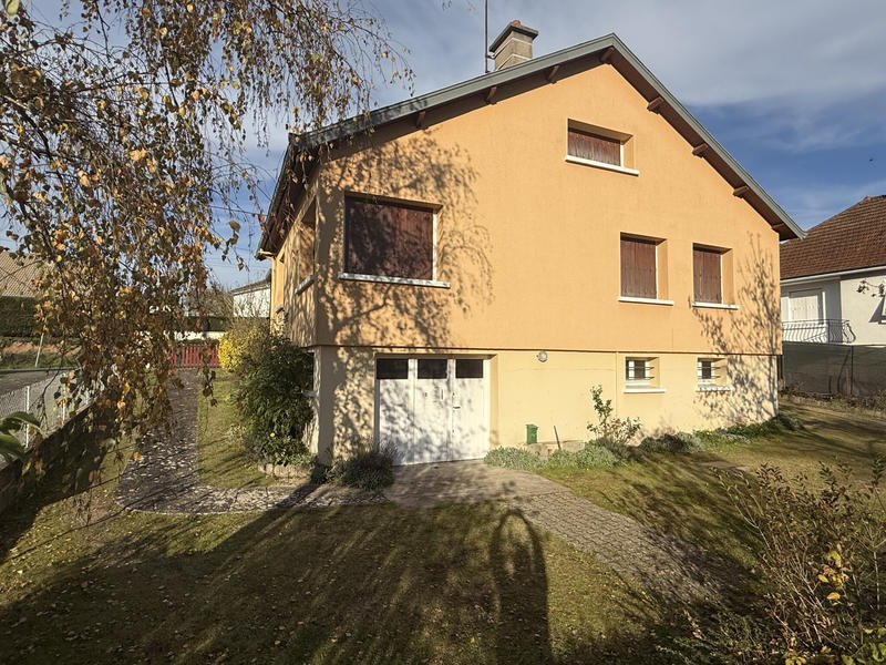 Maison - 95 m² - 6 pièces