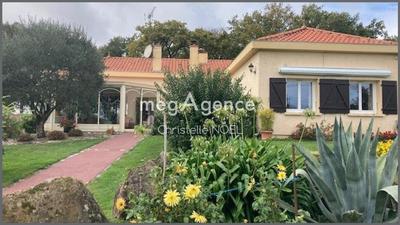 Maison - 121 m² - 4 pièces