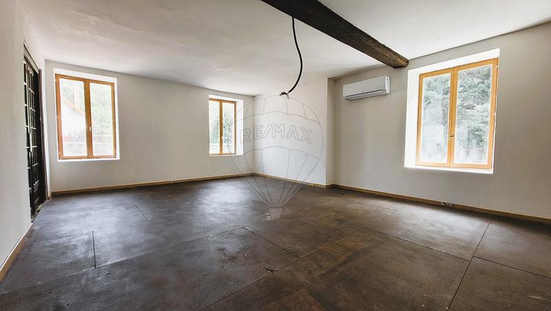 Immeuble - 303 m² - 15 pièces