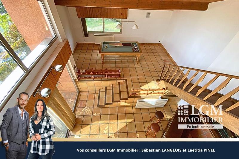 Villa - 330 m² - 7 pièces