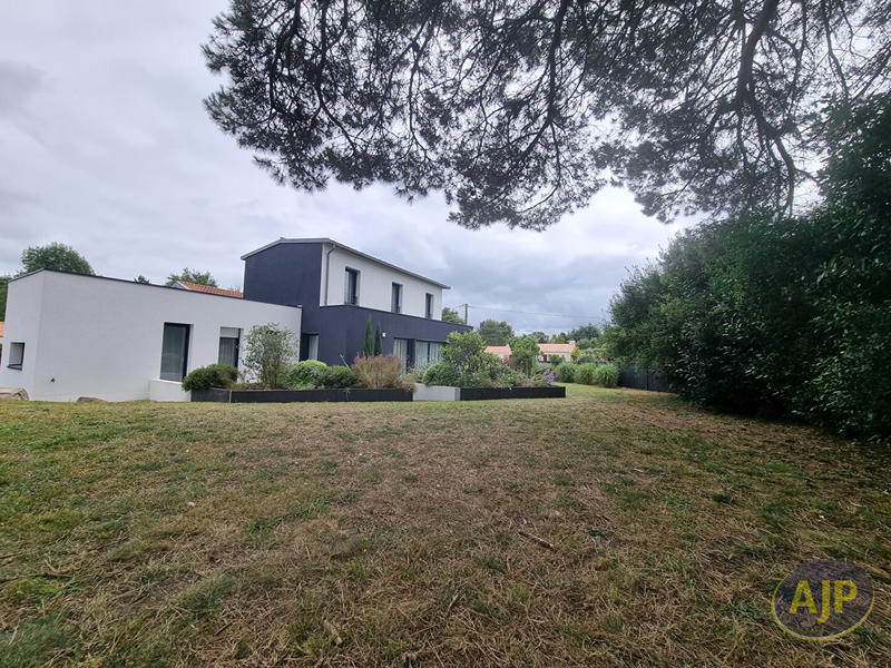 Maison - 155 m² - 6 pièces