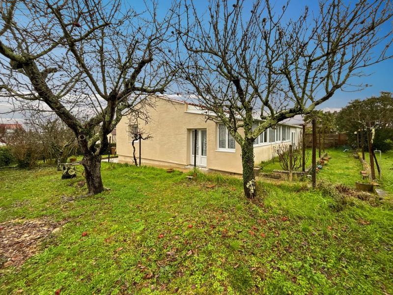 Maison - 90 m² - 5 pièces