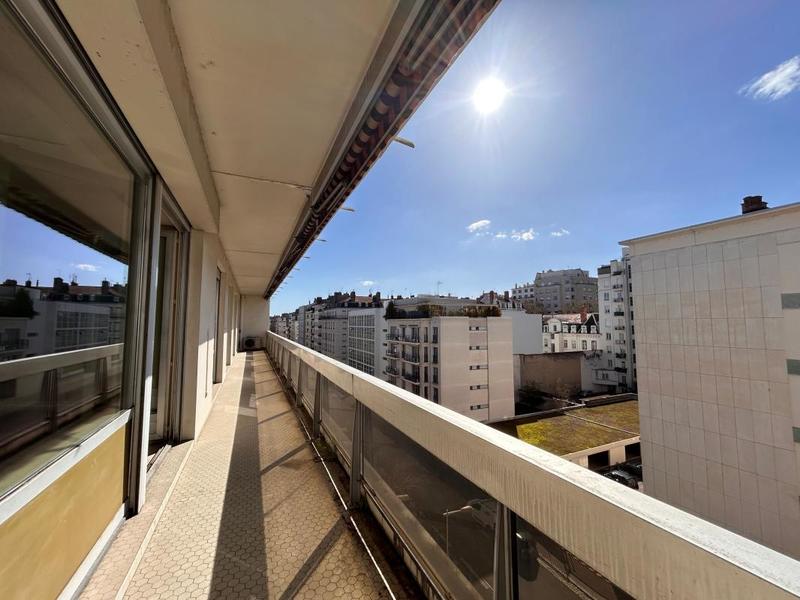 Appartement - 193 m² - 5 pièces