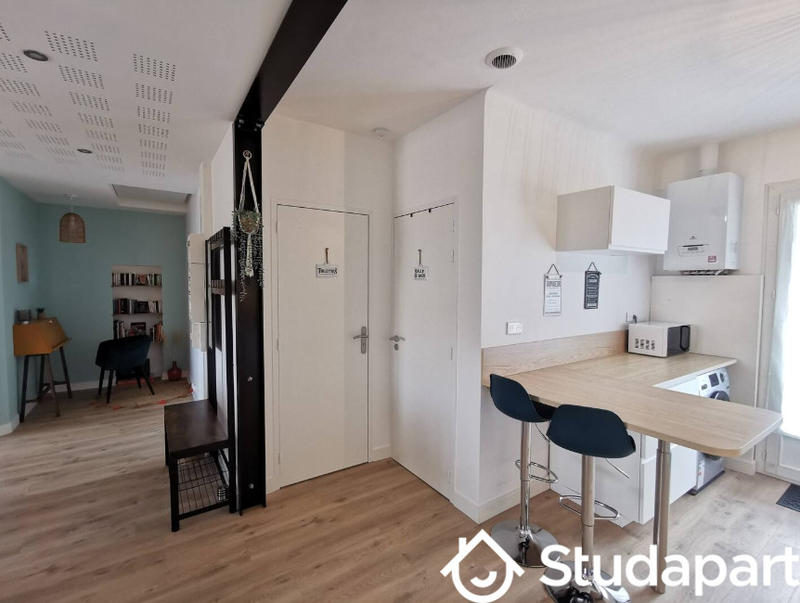 Chambre - 10 m² - 1 pièce