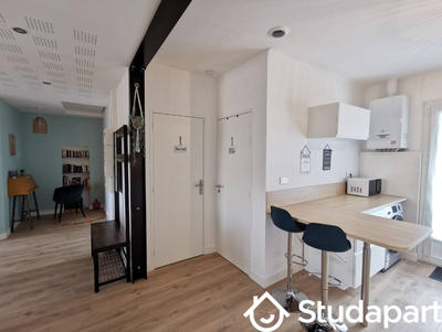 Chambre - 10 m² - 1 pièce