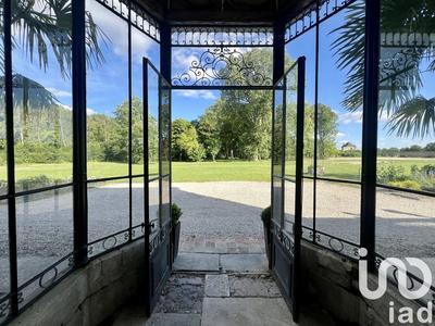 Château - 765 m² - 18 pièces