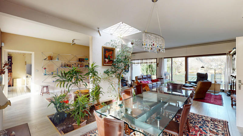 Maison - 140 m² - 6 pièces