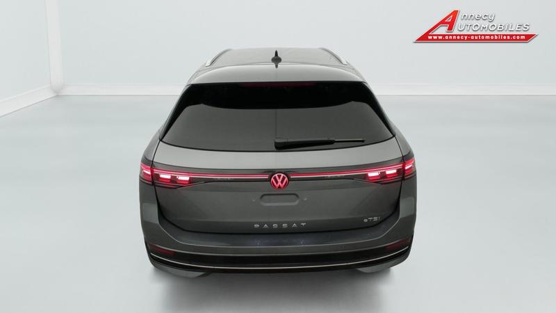 Volkswagen Passat 1.5 eTSI Opf 150 Dsg7 Elegance