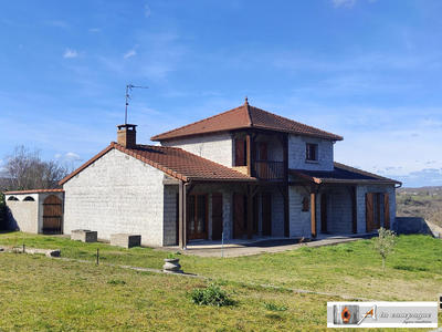 Maison - 179 m² - 4 pièces