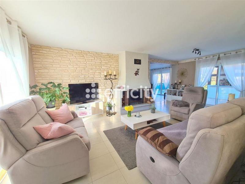 Maison - 120 m² - 5 pièces